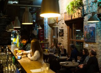 Kisuzem Kisuzem Budapest Bar