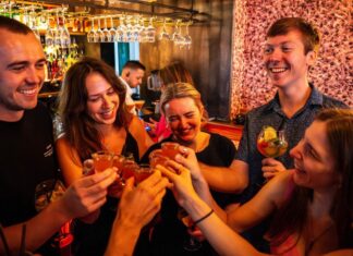 Budapest Pub Crawl – Tipsy Tour Ruin Bars with Local Guide Tipsy Tour Budapest Ruin Bar Crawl Guided Pub Tour